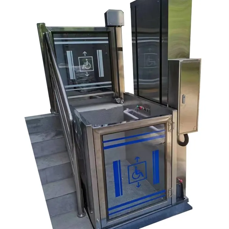 Платформен асансьор за повдигане на инвалидни колички